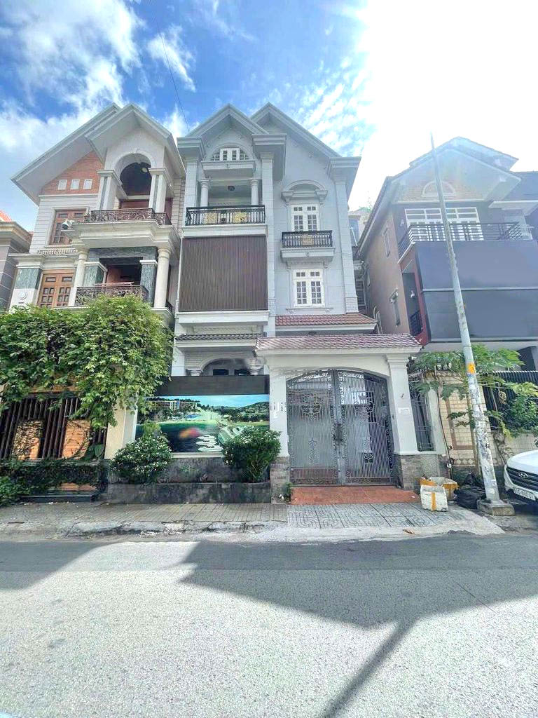 Cho thuê nhà dạng Biệt Thự MT Cù Lao, Phường 2, Quận Phú Nhuận